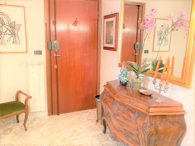 appartamento in vendita a Roma in zona Prenestino-Labicano