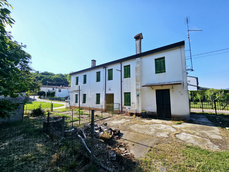 casa indipendente in vendita a Lozzo Atestino