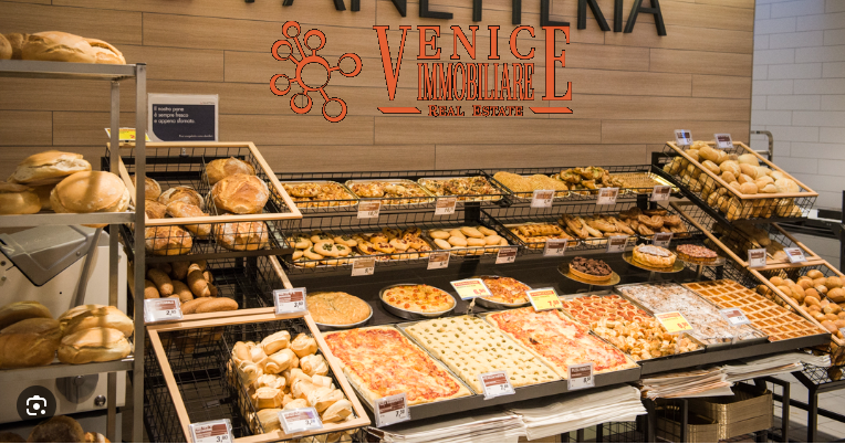 negozio in vendita a Venezia in zona Mestre