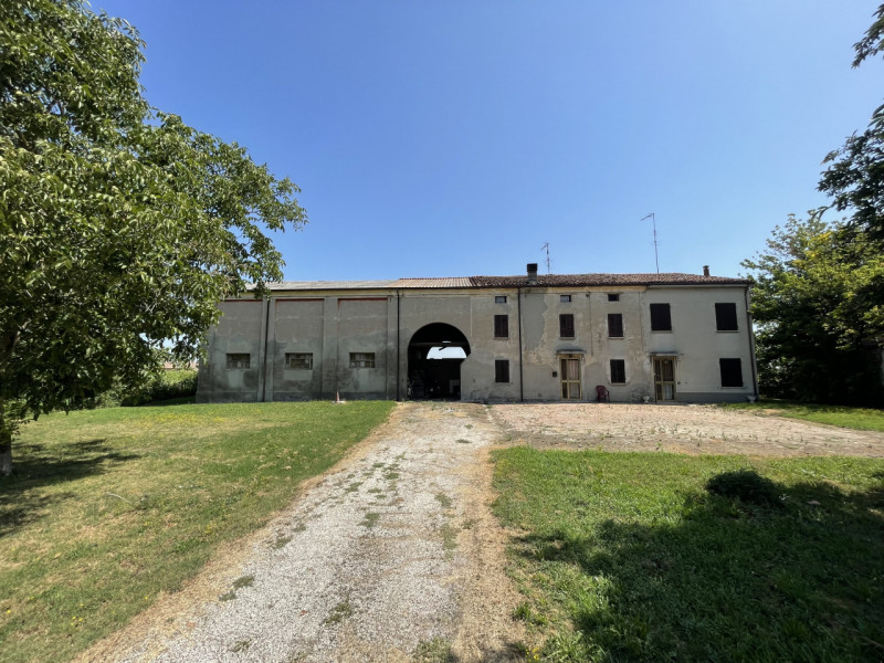 casa indipendente in vendita a Suzzara