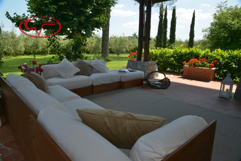 casa indipendente in vendita a Terranuova Bracciolini in zona Campogialli