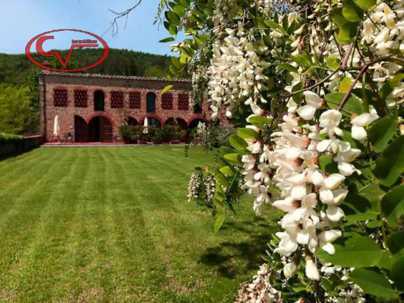 casa indipendente in vendita a Bucine