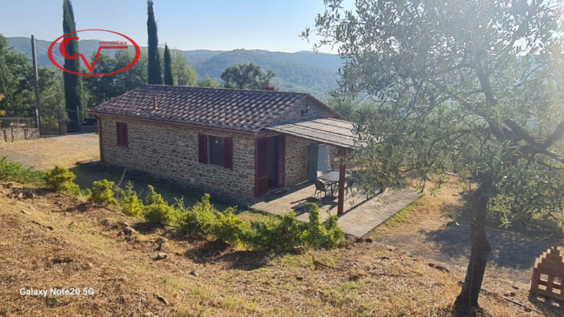 casa indipendente in vendita a Bucine in zona Ambra