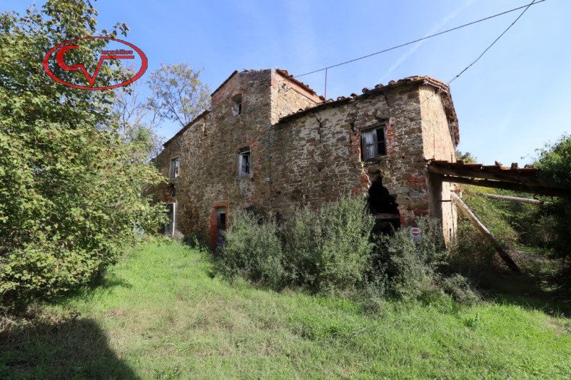 casale in vendita a Bucine in zona Capannole