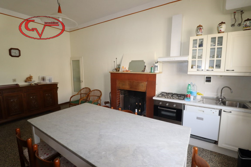 appartamento in vendita a Bucine in zona Ambra