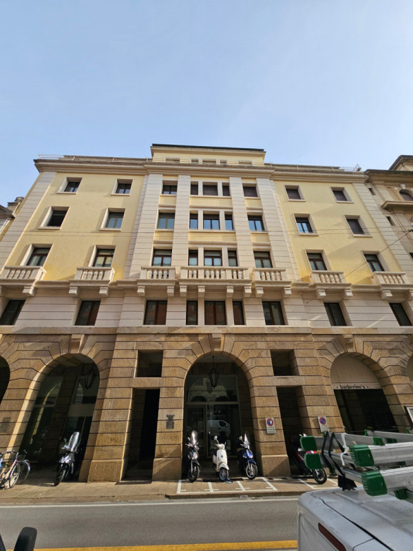 immagine annuncio 1 di 8