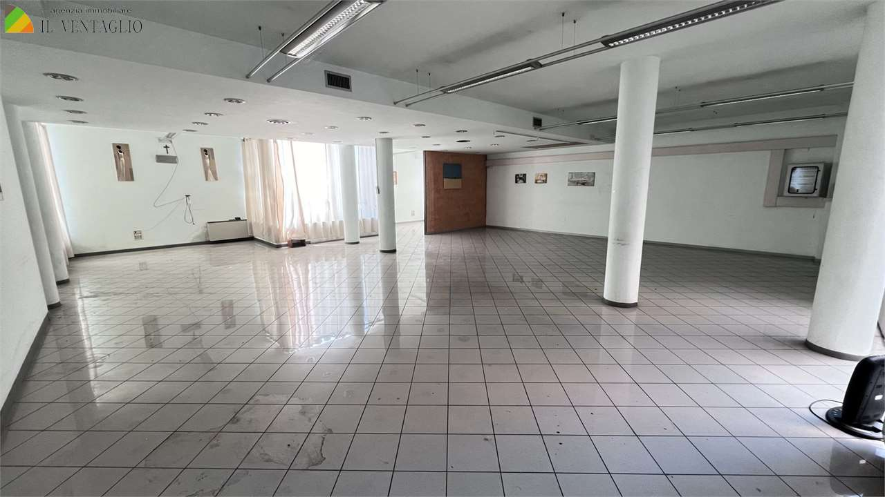 immagine annuncio 2 di 4