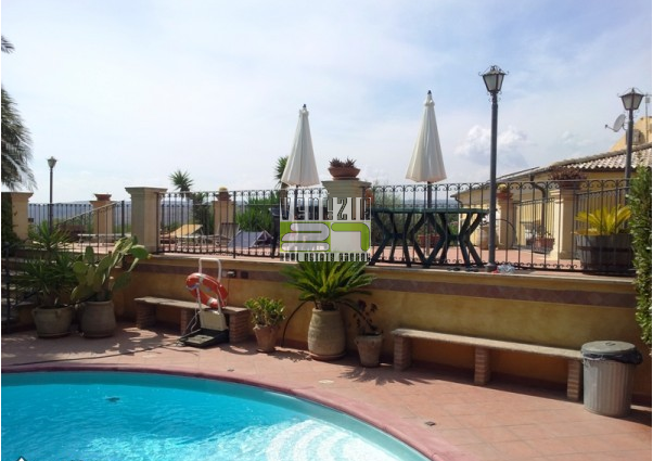 casa indipendente in vendita a Noto