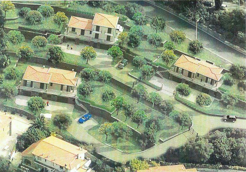 casa indipendente in vendita ad Imperia