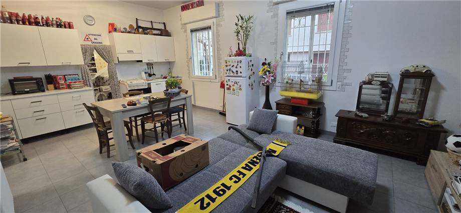 appartamento in vendita a Modena in zona Amendola