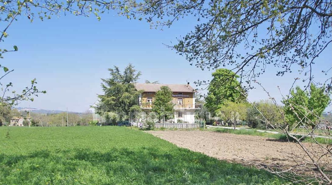 casa indipendente in vendita a Sarteano