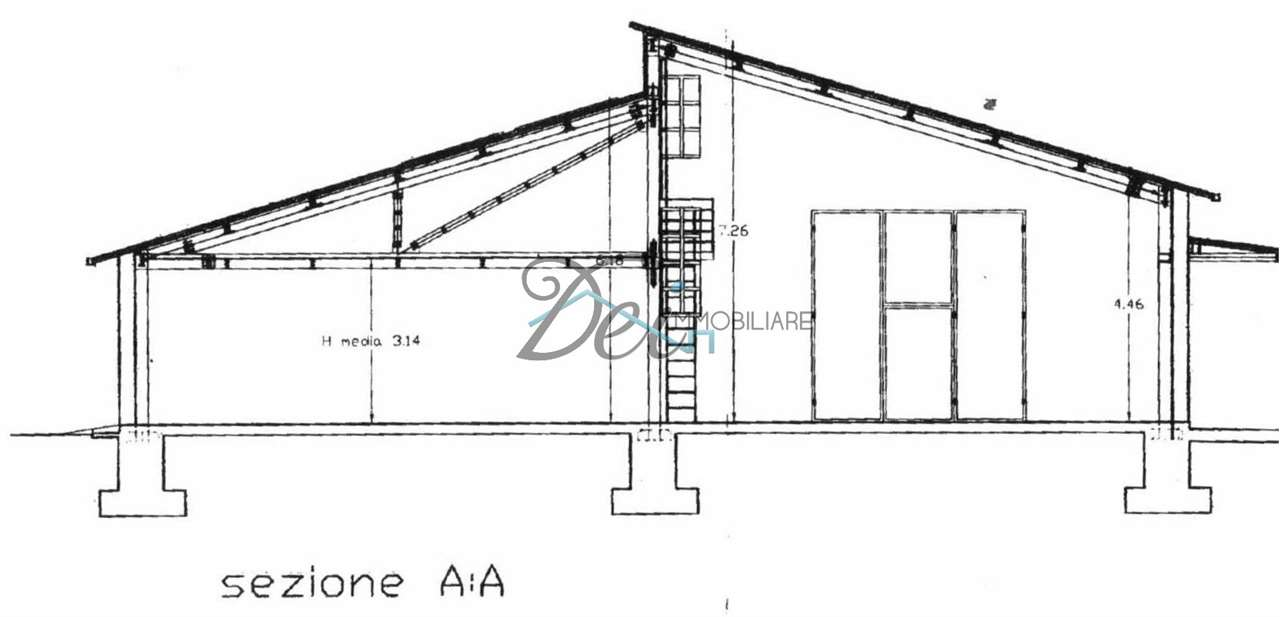 ufficio in vendita a Capannori in zona Lunata