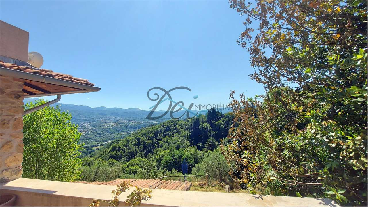 casa indipendente in vendita a Molazzana