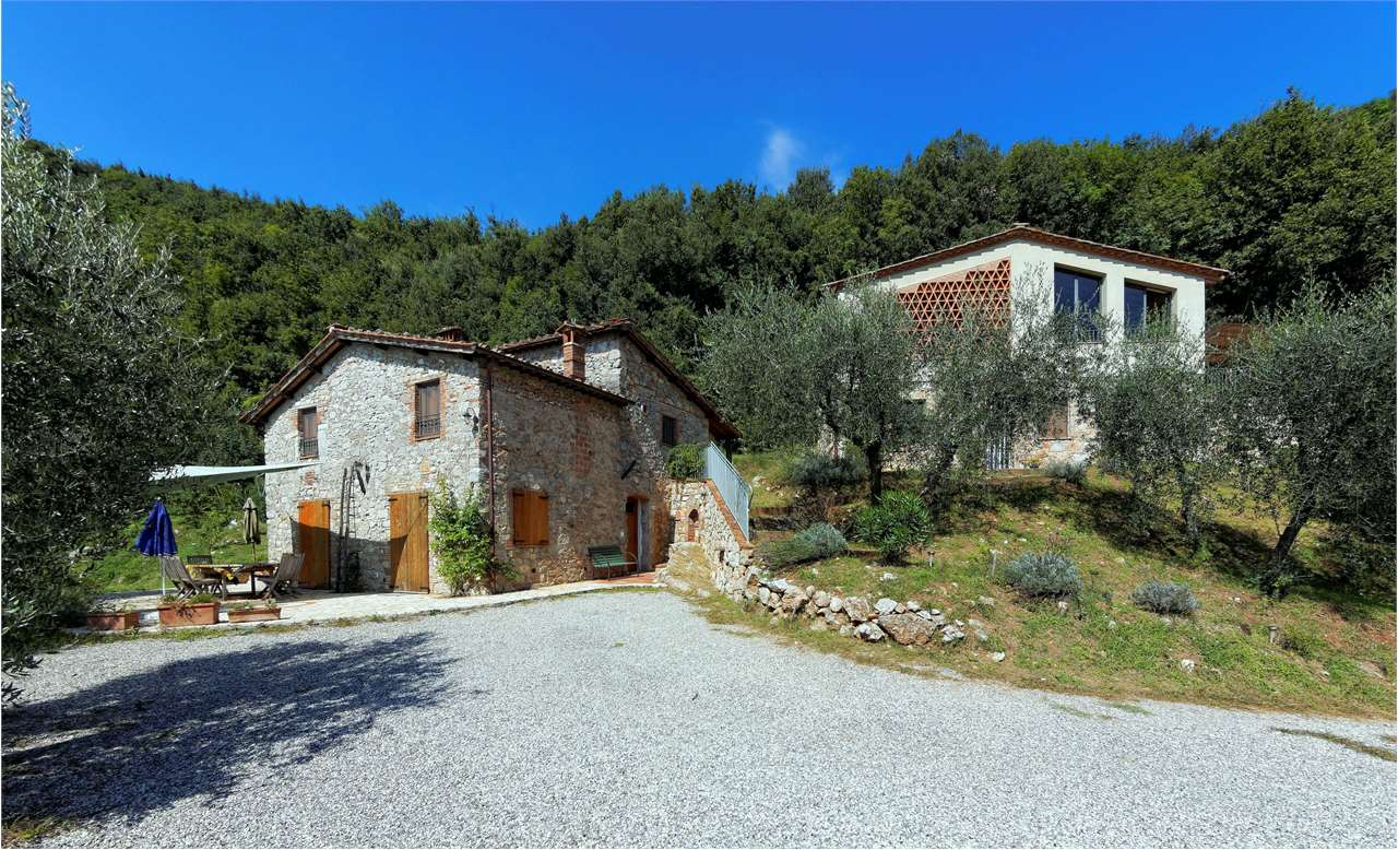 casa indipendente in vendita a Borgo a Mozzano