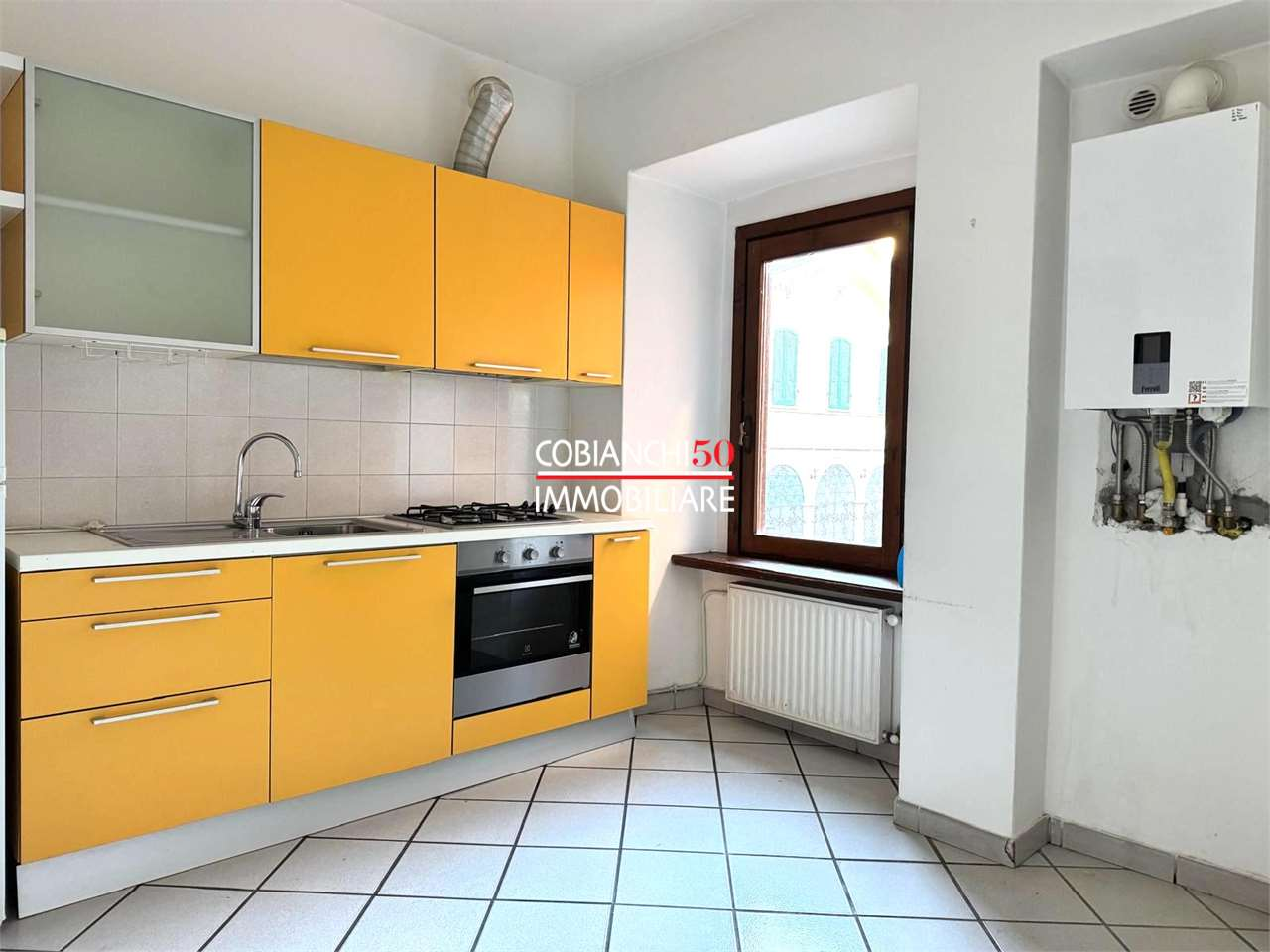 appartamento in vendita a Verbania in zona Intra