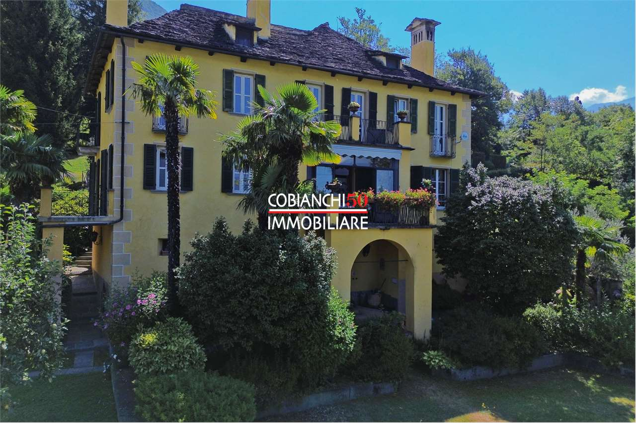 casa indipendente in vendita a Masera