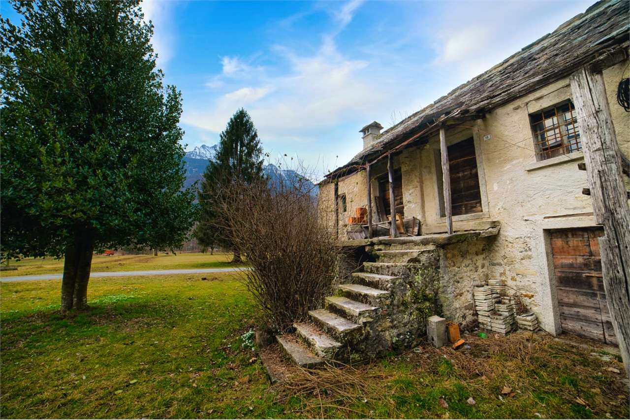 casa indipendente in vendita a Crodo