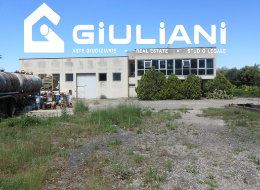 capannone in vendita ad Aprilia