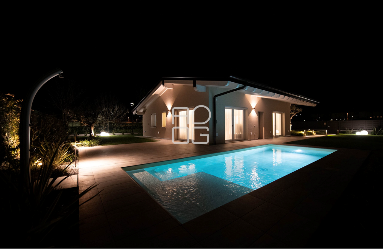 casa indipendente in vendita a Padenghe sul Garda