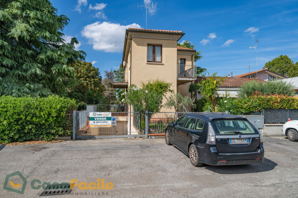 casa indipendente in vendita a Cesena in zona Macerone