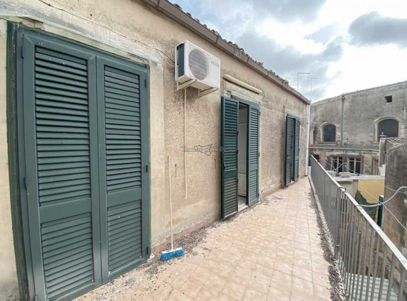 casa indipendente in vendita a Modica in zona Modica Alta