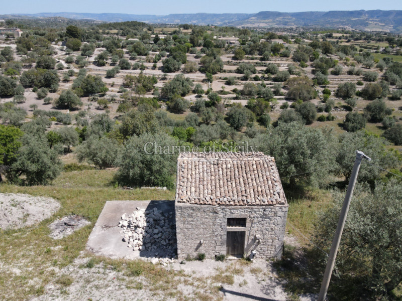 casa indipendente in vendita a Modica in zona Frigintini