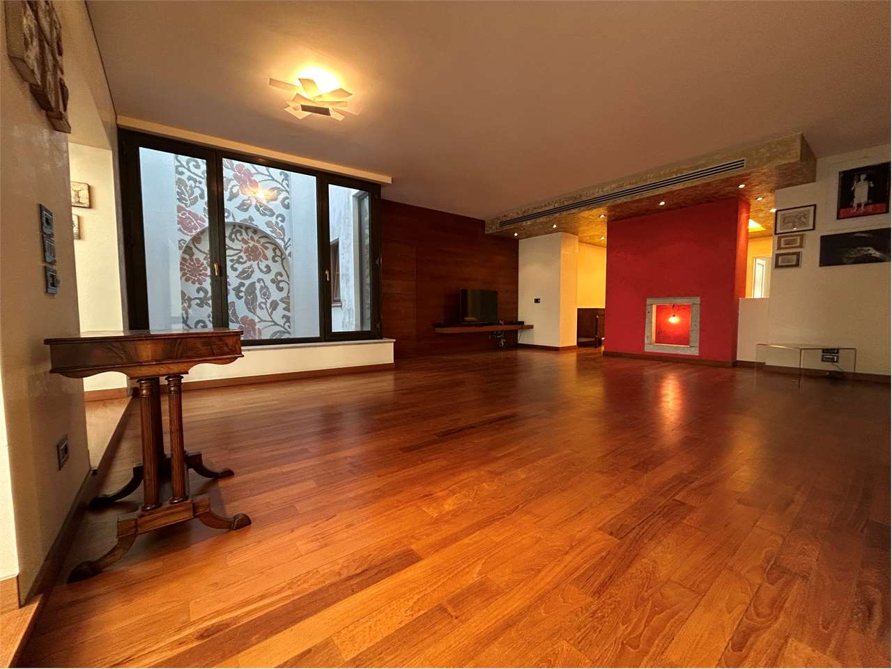 appartamento in vendita a Trieste in zona Città Vecchia