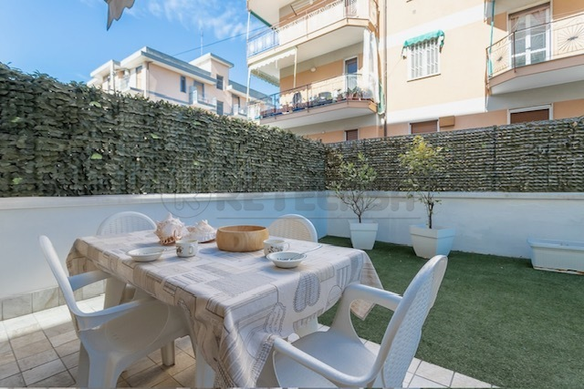 appartamento in vendita a Borghetto Santo Spirito