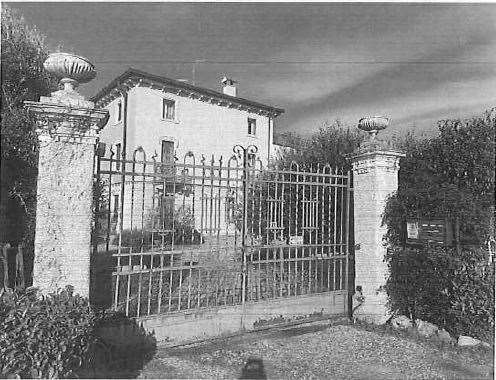 casa indipendente in vendita a Pescantina