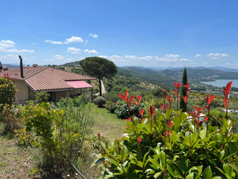 casa indipendente in vendita a Passignano sul Trasimeno