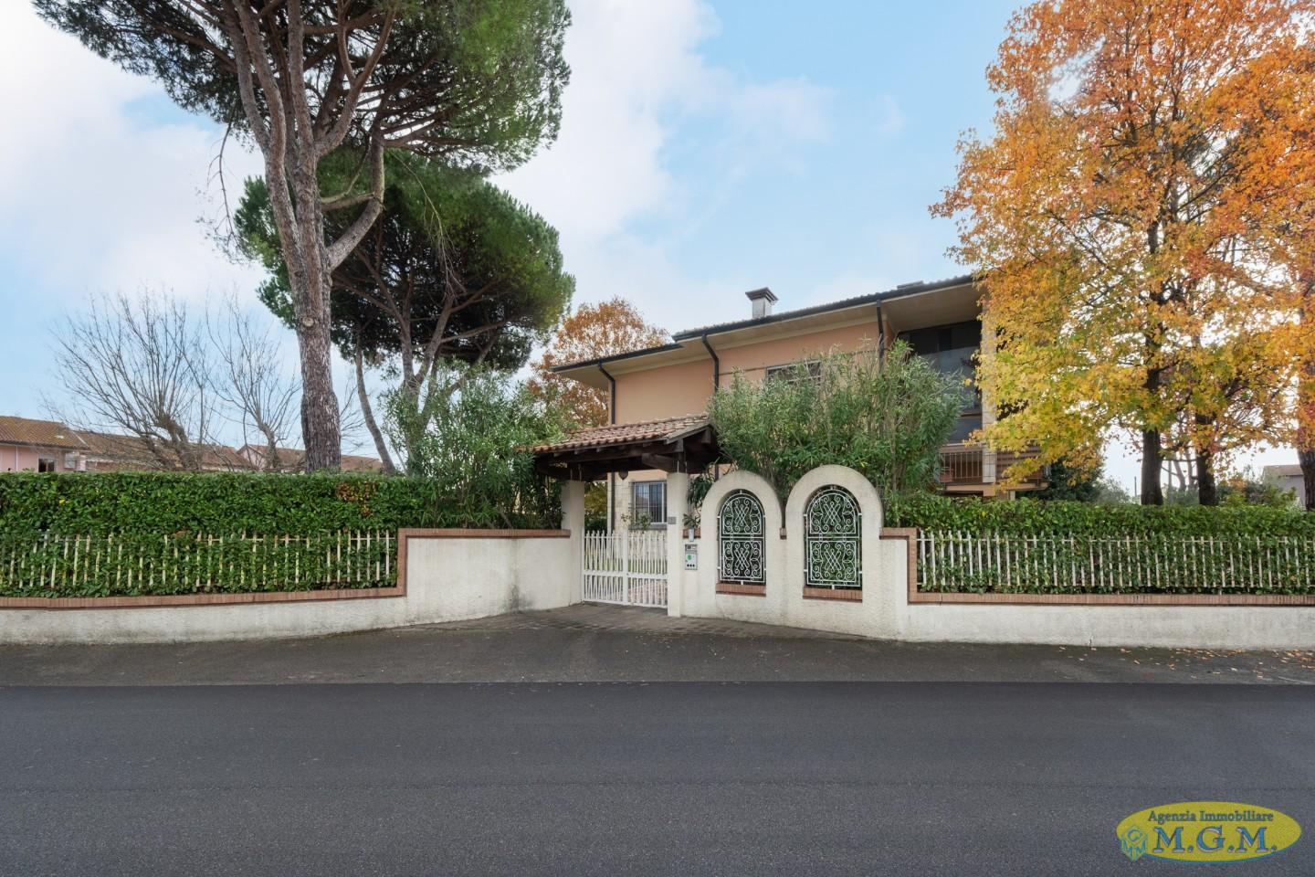 casa indipendente in vendita a Bientina