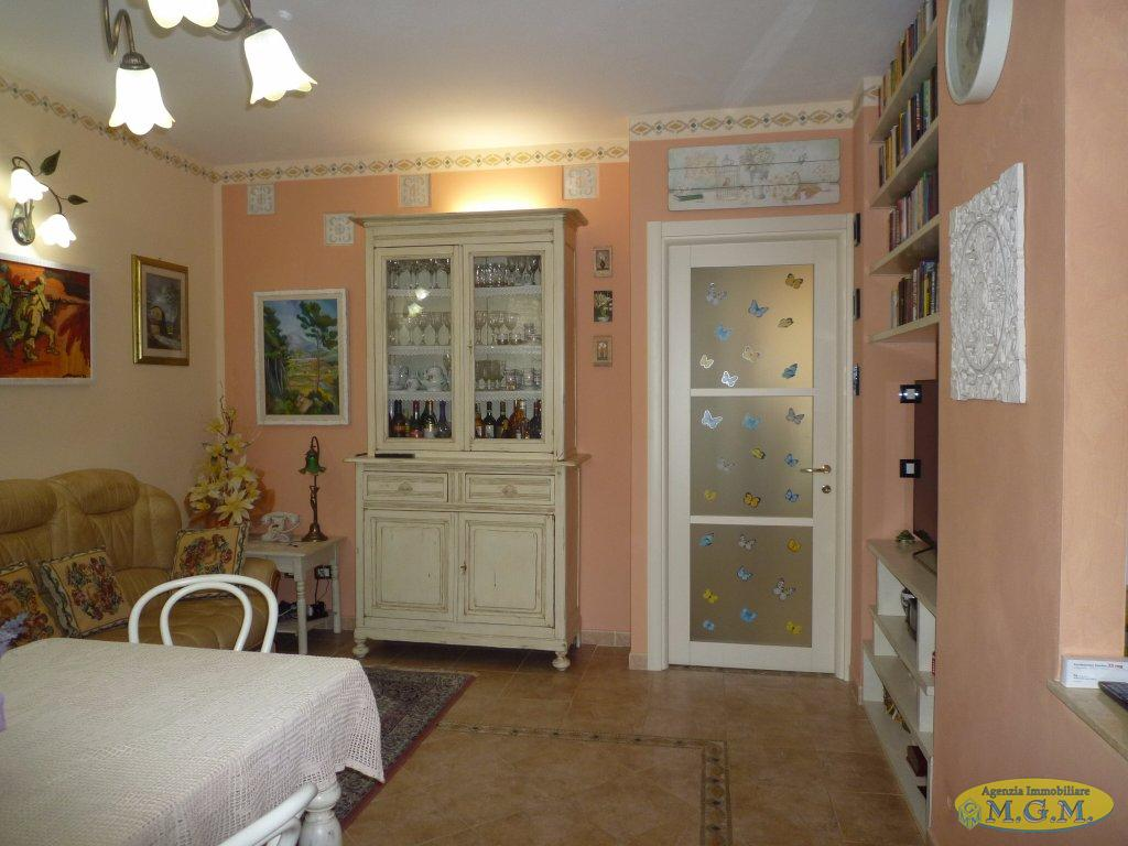 appartamento in vendita a Santa Maria a Monte in zona Montecalvoli