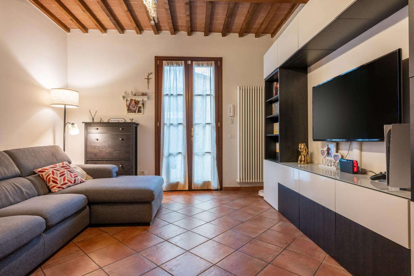 casa indipendente in vendita a Cascina