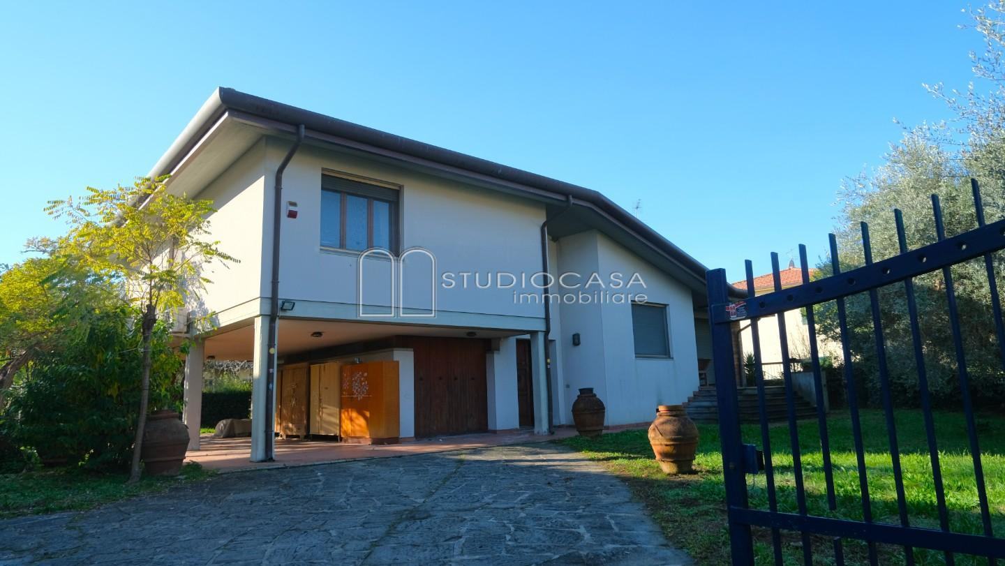 casa indipendente in vendita a San Giuliano Terme in zona Mezzana