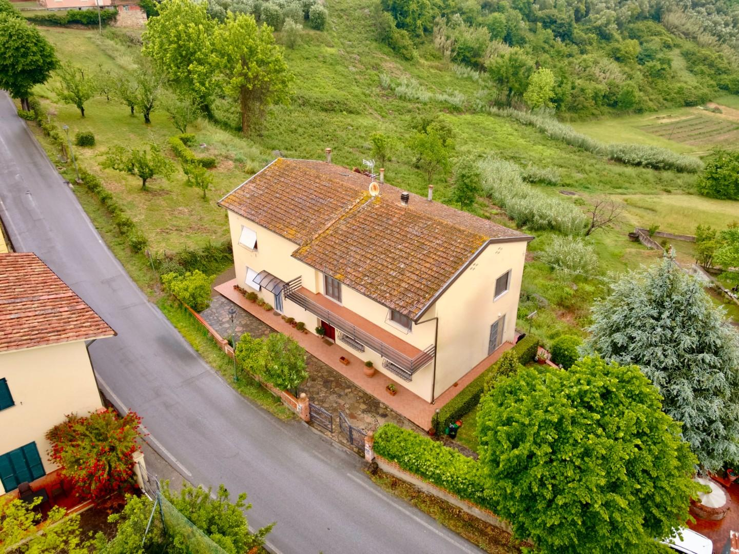 casa indipendente in vendita a Casciana Terme Lari in zona Cevoli