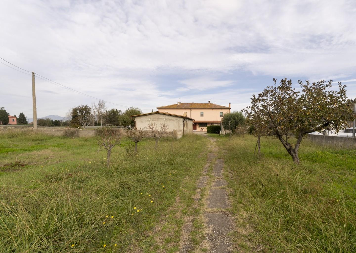 casa indipendente in vendita a Casciana Terme Lari in zona Perignano