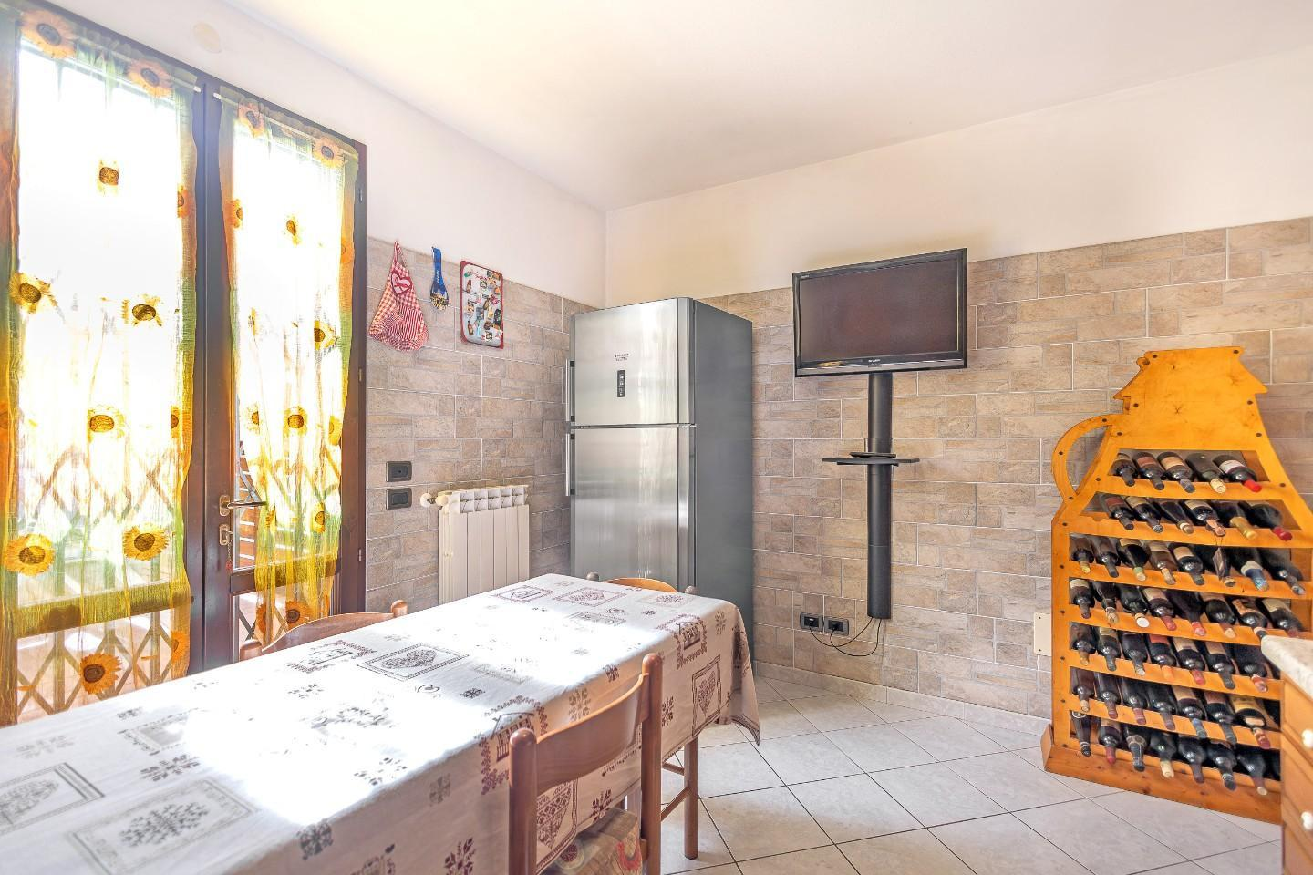 casa indipendente in vendita a Cascina in zona San Lorenzo a Pagnatico