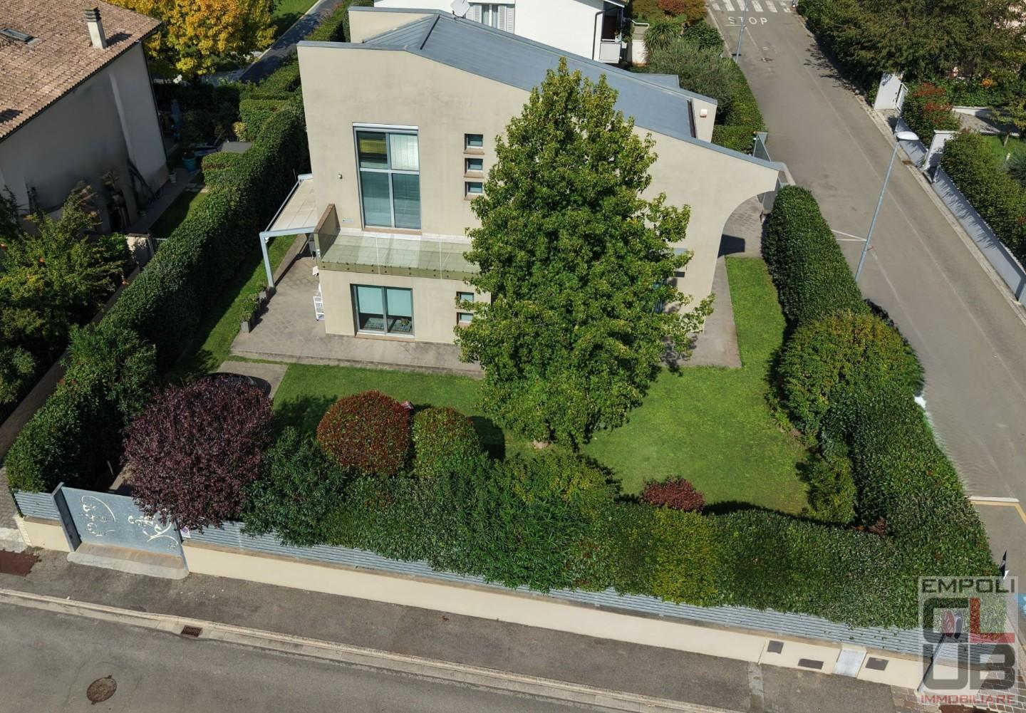 casa indipendente in vendita a Fucecchio