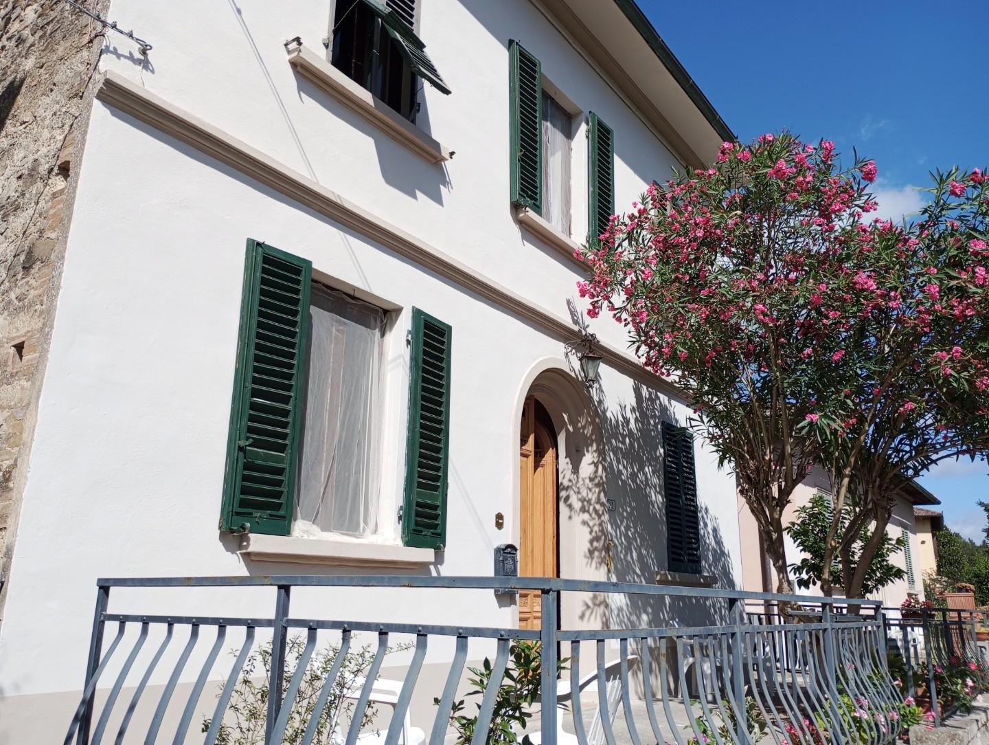 casa indipendente in vendita a Montaione