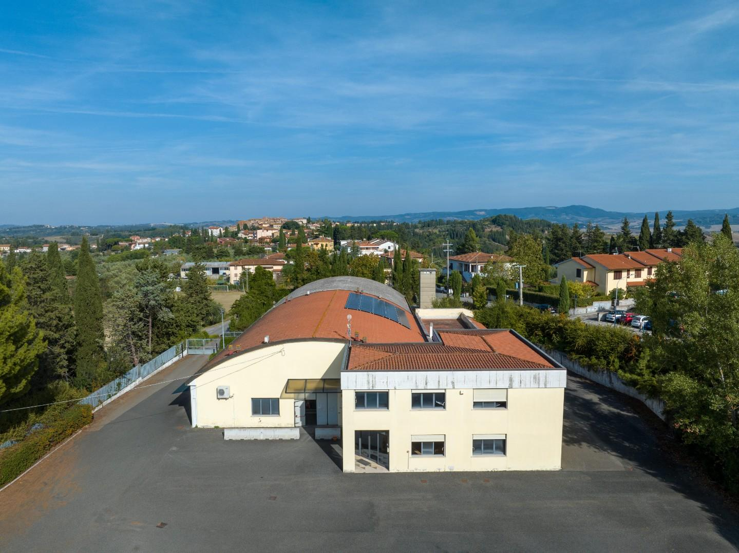 locale di sgombero in vendita a Peccioli in zona Fabbrica
