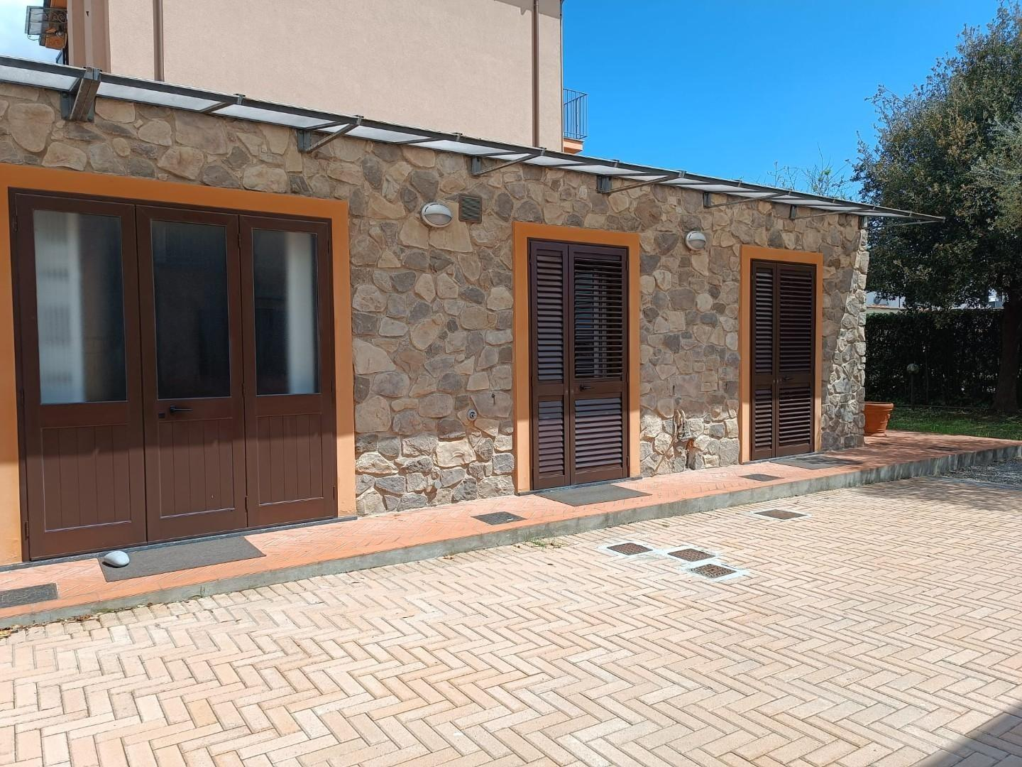casale in vendita a Cascina in zona Marciana