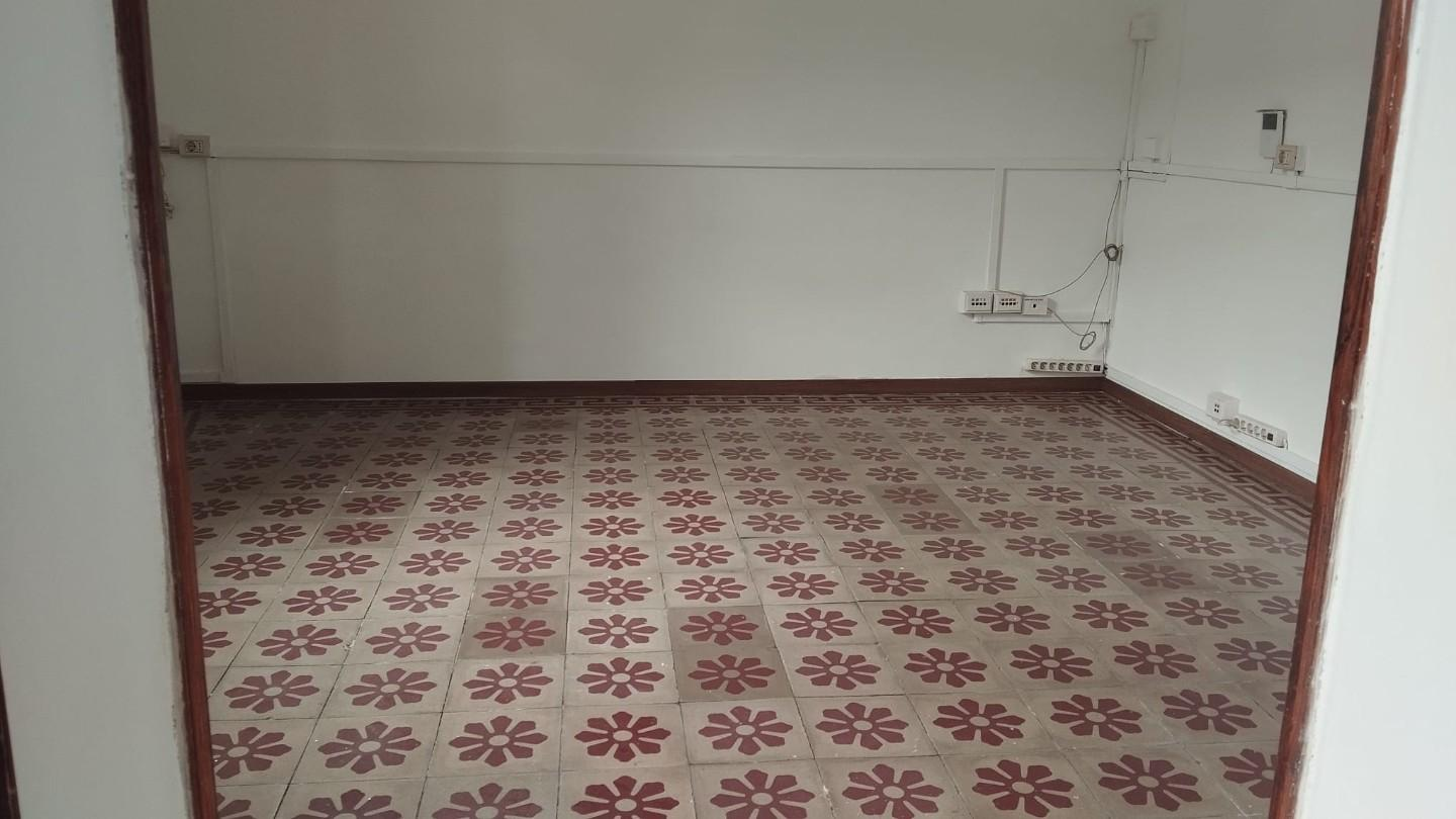 locale commerciale in affitto a Cascina in zona Navacchio