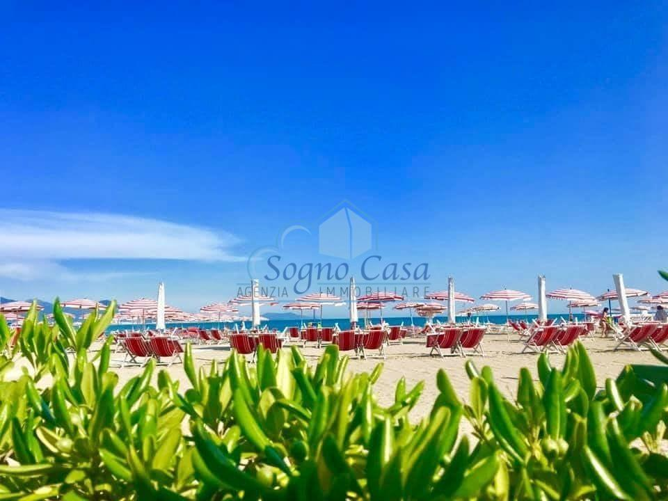 casa semindipendente in vendita ad Ameglia in zona Fiumaretta