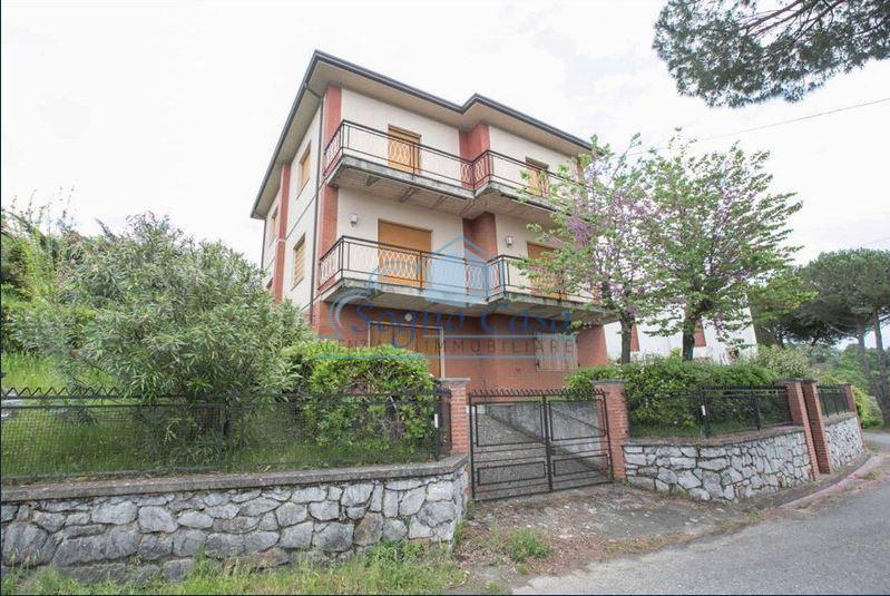 casa indipendente in vendita a Castelnuovo Magra in zona Marciano