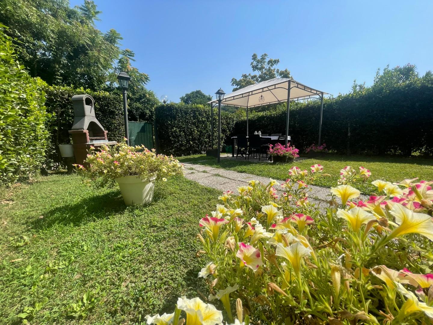 casa indipendente in vendita a Poggibonsi in zona Campostaggia