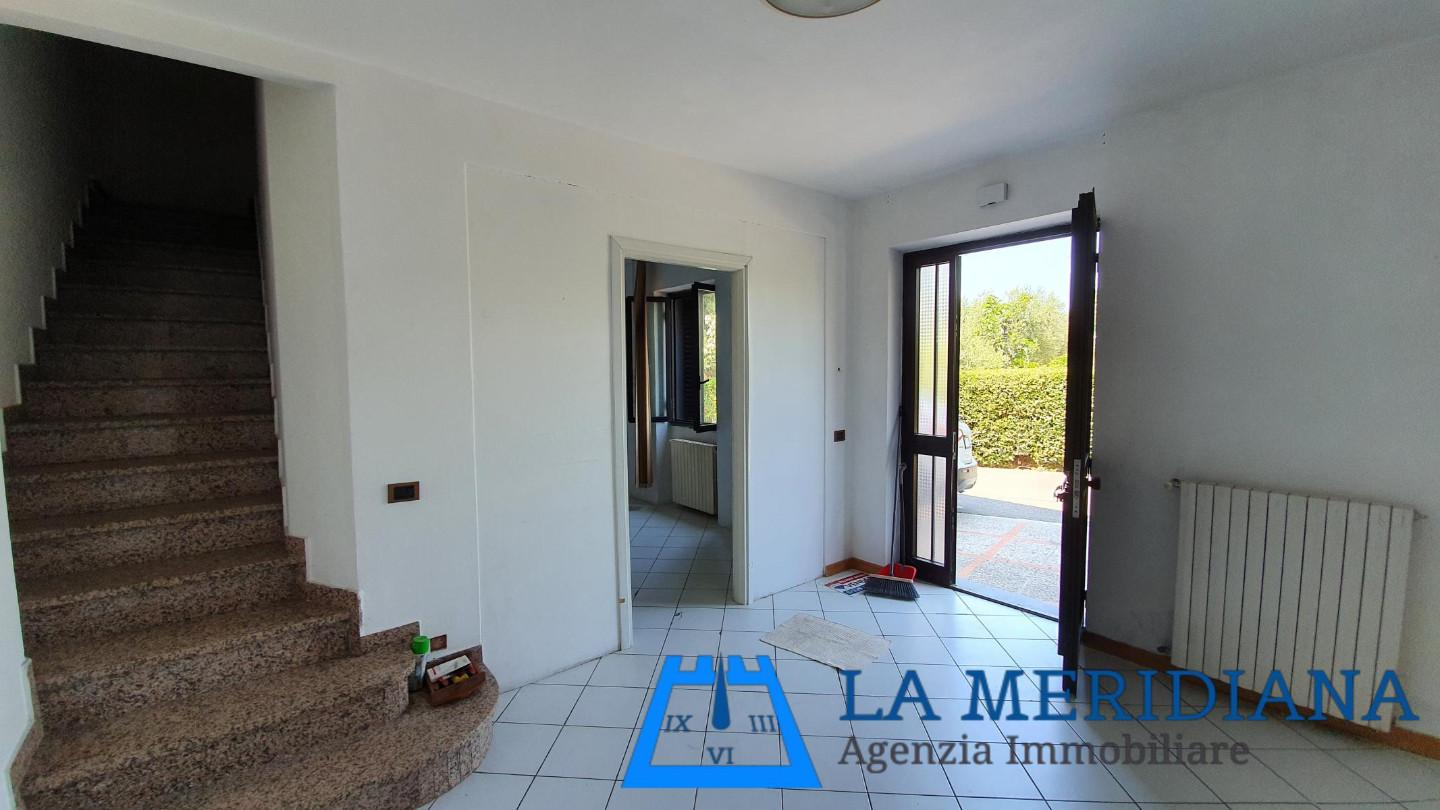 casa indipendente in vendita a Lamporecchio