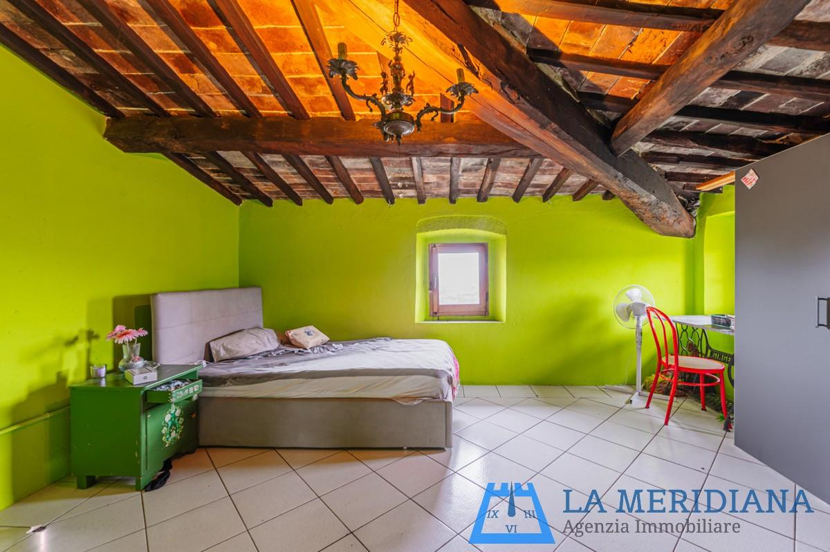 casa indipendente in vendita a Lamporecchio