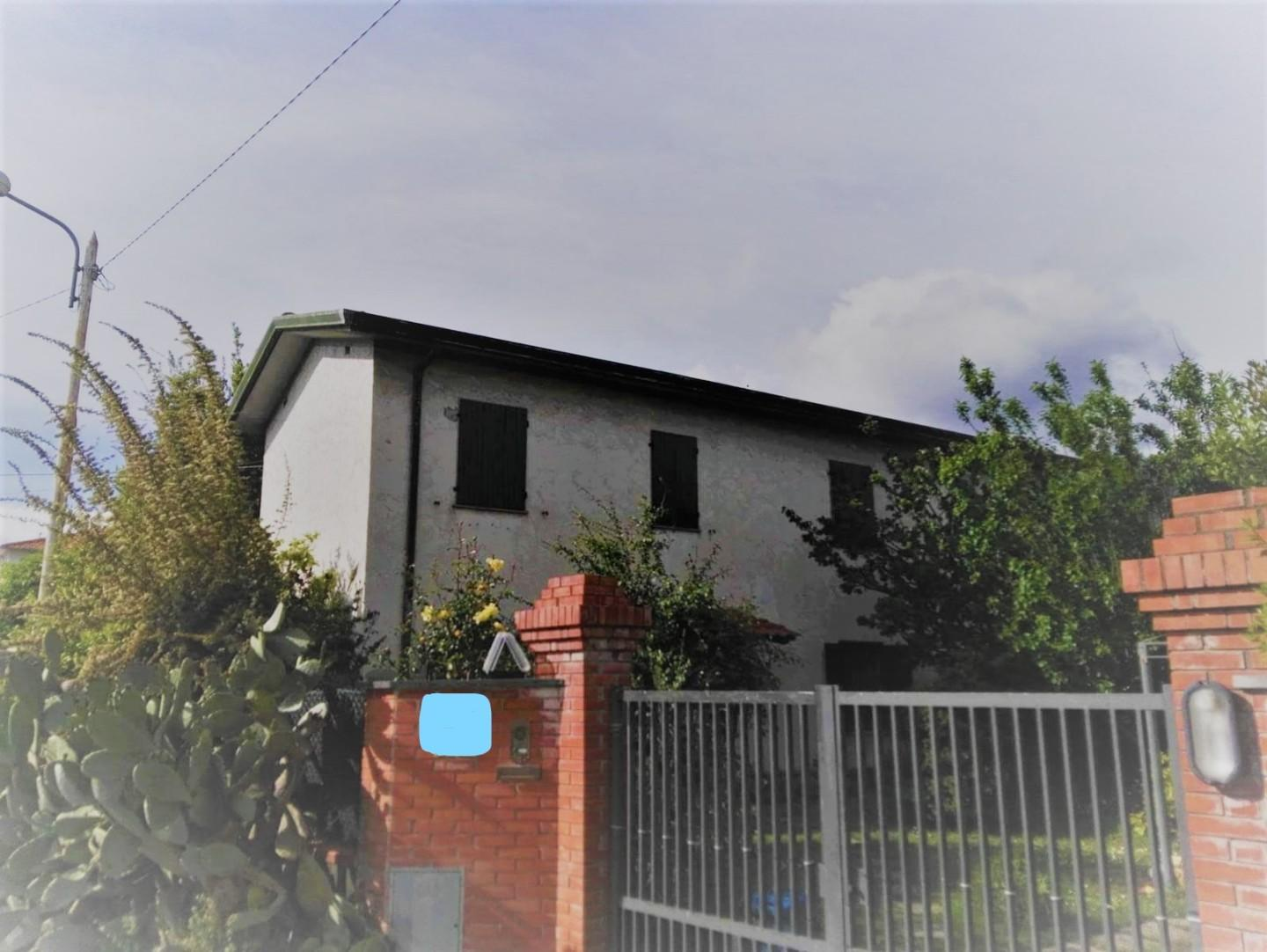 casa semindipendente in vendita a Seravezza in zona Querceta