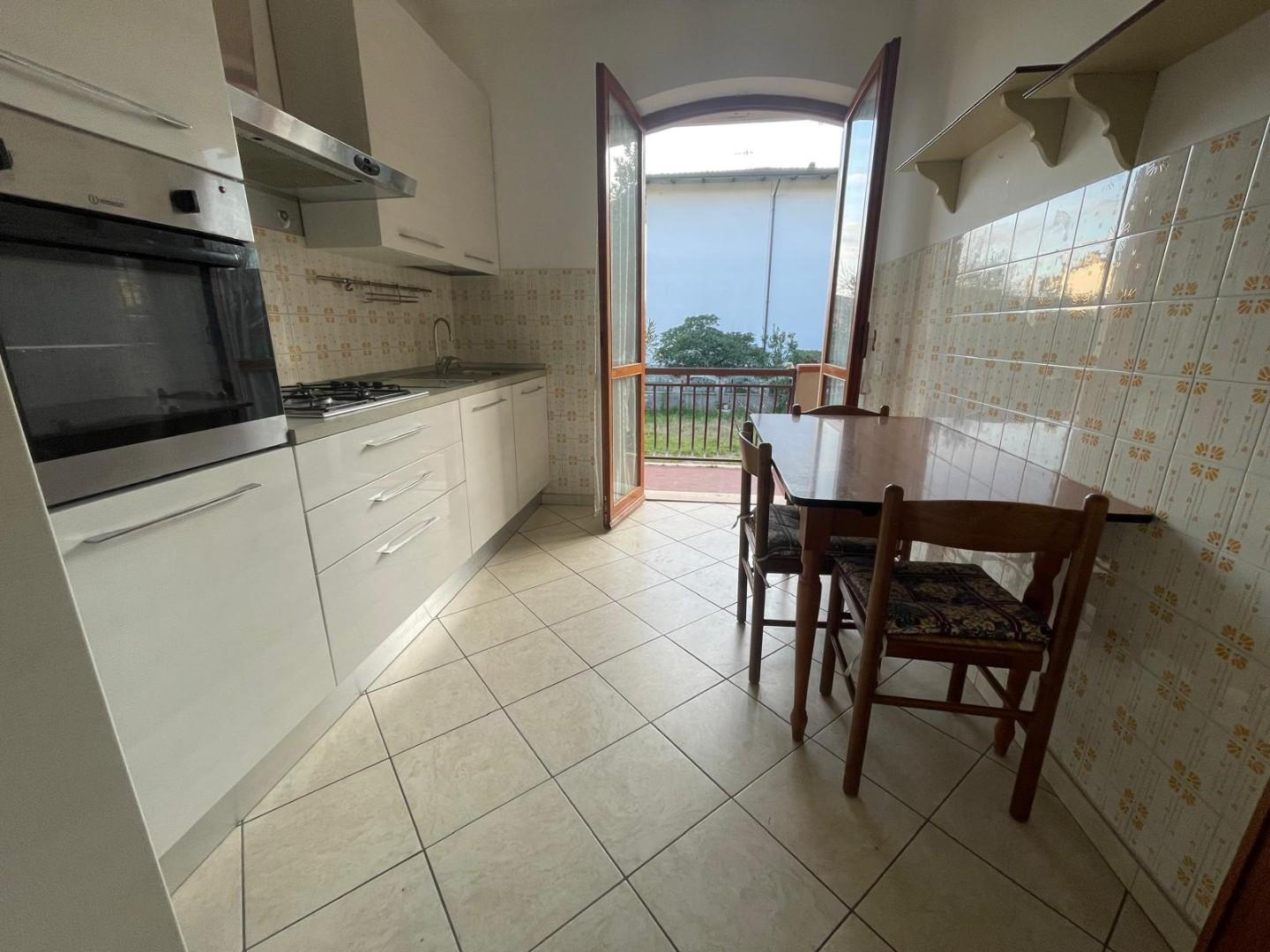 casa indipendente in vendita a Carrara in zona Marina di Carrara