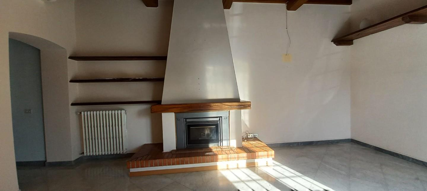 casa indipendente in vendita a Fosdinovo in zona Caniparola